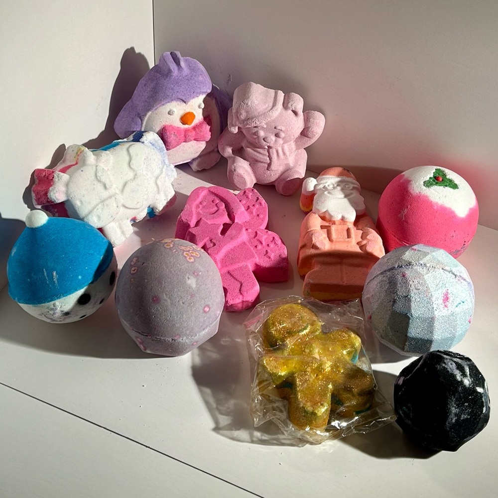 Lush Bath Bomb Lot of 11